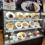 日本橋三代目たいめいけん KITTE大阪店 - ショーケース