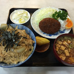 玉屋 - 玉子丼定食 870円