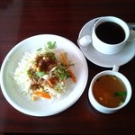Tajimaharu - Ａセットのサラダとスープとドリンク（この場合はコーヒー）