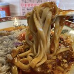 セアブラノ神 伏見剛力 - 背脂卵黄麻婆まぜそば