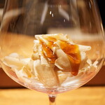 膳処末富 - ●甘味
                                アイスクリーム 白トリュフと蜂蜜掛け