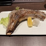 ニカイノ魚 - 鮪のカマの炭火焼き¥980