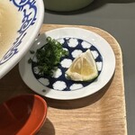 豚そば 月や - 