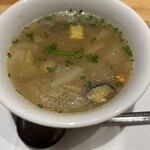 洋食 おがた - スープ