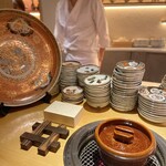 六本木 大皿焼肉 老中 - 店内