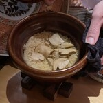 六本木 大皿焼肉 老中 - ポルチーニの土鍋ご飯