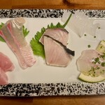 炭火居酒屋 華 - 刺身盛り合わせハーフ