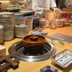 六本木 大皿焼肉 老中 - 店内