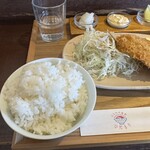 ひものや食堂 ひだまり - 