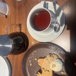 BOOCHiC - バスクチーズケーキとセイロンティー