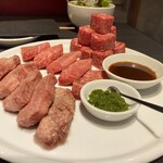 焼肉ホルモンうしごろ - 