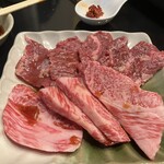 ホルモン徳いち - ハラミとバラ