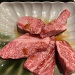 ホルモン徳いち - バラ？だよね？　上カルビやったかな？