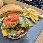 ブラックプール ハンバーガー カフェ - 明太モチーズバーガー