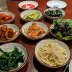 韓国食堂 入ル 坂上ル  - 