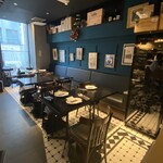 le bistrot des bleus - テーブル席