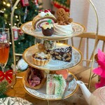 タイニー トリア アフタヌーンティー＆カフェ - 