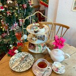 タイニー トリア アフタヌーンティー＆カフェ - 