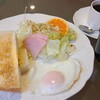 Mugi - モーニングセット(税込700円)
①トースト②半熟目玉焼き③野菜サラダ(千切り甘藍&萵苣&ハム&CUT蜜柑)④お味噌汁
お飲み物《セットドリンク》①HOT珈琲
手作り感があり寛ぎの時間を楽しみました