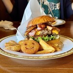 ラルフズ バーガーレストラン - 