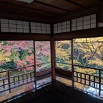 らぁ麺 とうひち - 15時20分の瑠璃光院の瑠璃の庭