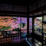 らぁ麺 とうひち - やはり右側が寂しい。