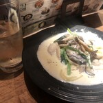 五感 - 牡蠣とキノコとほうれん草のパスタ