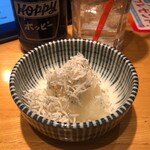 大衆食堂てんぐ大ホール - シラスおろし