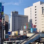 香蘭 - 外観　駅のデッキの喫煙所からも見えます