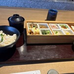 ダイナミックキッチン＆バー 燦 神戸 - 