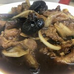 中華太朗 - 料理写真:焼肉とナス味噌のミックス的な料理