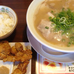 Yamadayanogonta - ランチ…から揚げとご飯のセット