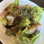 レストラン ラ・マーレ - お刺身と海藻サラダ