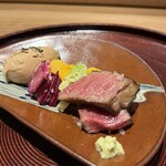 京味 もと井 - 牛ヒレ炭焼き黄身酢かけ