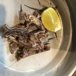 鮨よし - ぶりの胃｡食感はホルモンみたい