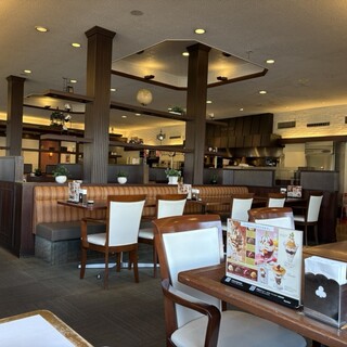 ロイヤルホスト_2