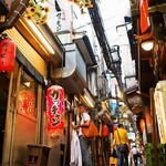 もつ焼き ウッチャン 新宿思い出横丁 - 外観