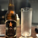 ジャズクラブダフネ - サッポロ黒ラベル（小瓶）：700円