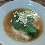 くぬぎ屋 - ワンタンスープ。量的に高いとは思う