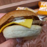 ゼッテリア - 4種のチーズバーガーランチセット