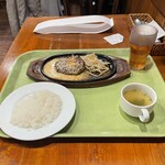東京Ｂａｍバーグ - ライスとコンソメスープ付きでした