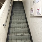 ジャズクラブダフネ - 外観（1Fからの階段）