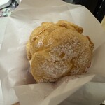 ビアードパパ JR大阪駅店 - 北海道生ミルクシュー