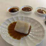 ヤウメイ - 揚げ湯葉と海老の腸粉はお気に入りです