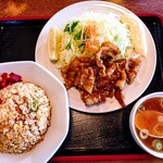 はこだて屋台ラーメン松島店 - 料理写真:焼肉＆チャーハン