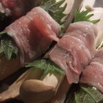 Yakiyakiya Urotanke - 豚肉との相性抜群！【旬野菜の豚肉トルネード】を鉄板で焼き上げます！