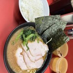 ラーメン 杉田家 本店 - 