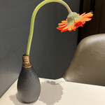 PRIMO - サーブされるメニューを丁寧に説明してくれます