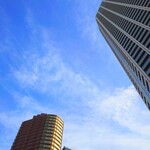 味楽 - "医大通り"斜向かいの"富久町コンフォースタワー"。