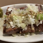 もつ焼き ウッチャン 新宿思い出横丁 - ネギレバー